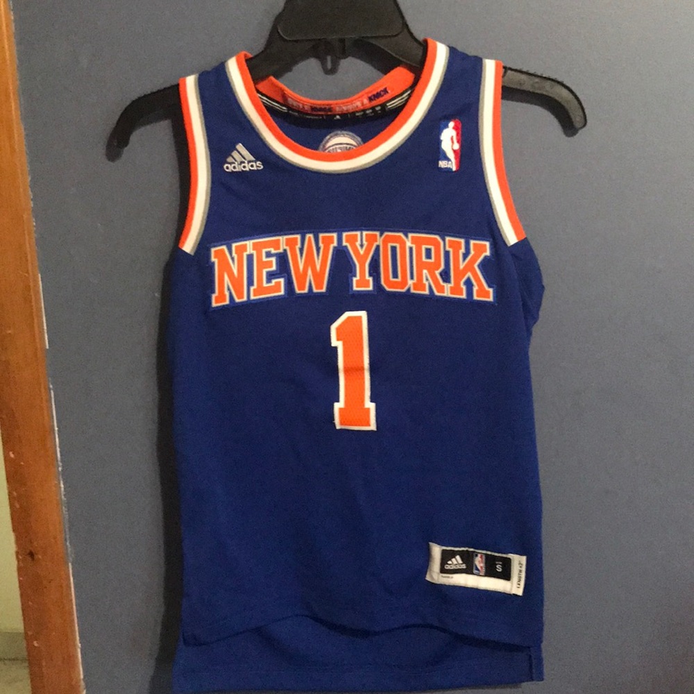 Small sleeveless Knick’s jersey
